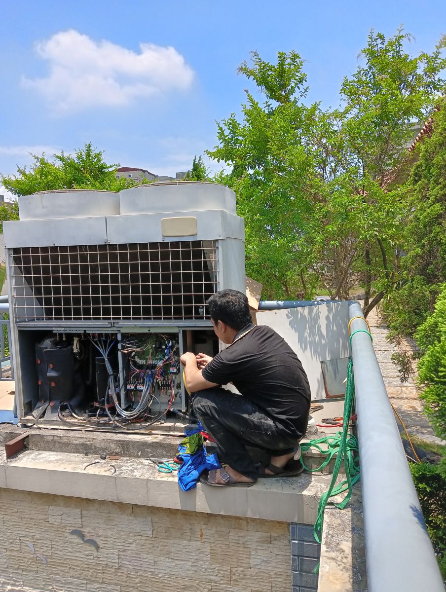 sửa điều hòa âm trần Daikin 